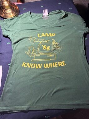 Netflix Green Kids' 'Camp Know Where' Graphic Tee with Yellow Print